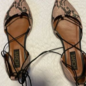 Exotic lace up flats, snake skin, imported from Colombia handmade